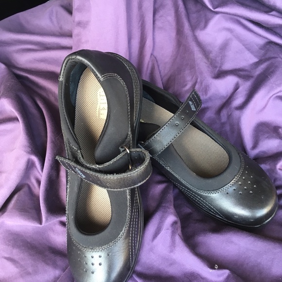 🐞Drew size 7.5 - Picture 1 of 5